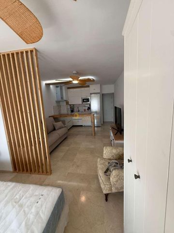 LONG TERM RENTAL FROM 1.10.25 BEAUTIFUL 1 BEDROOM APARTMENT ON THE 1ST LINE OF THE BEACH IN LOS ALAMOS - Photo 4