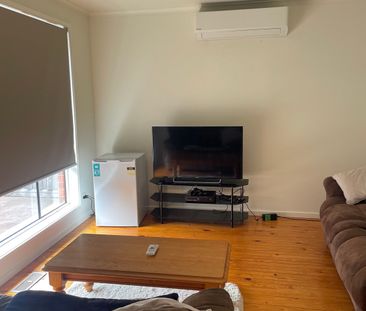 Oakleigh East - Photo 1