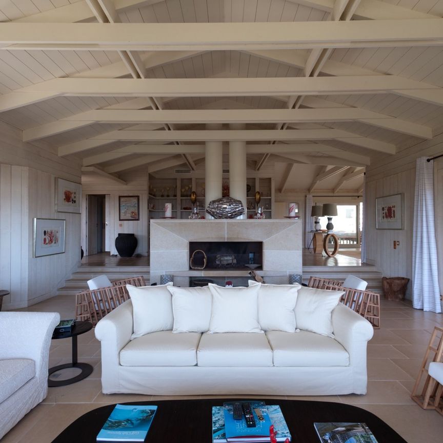 Rental Villa Bonifacio 8 Rooms 650 m² - Photo 1