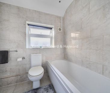 3 bedroom end of terrace house to rent - Photo 6