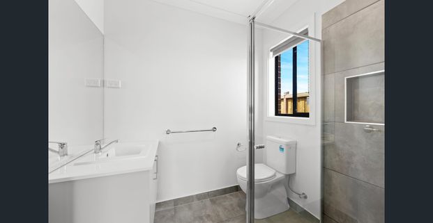 Brand New Modern House is Sure to Impress.(2 Living Areas) - Photo 1