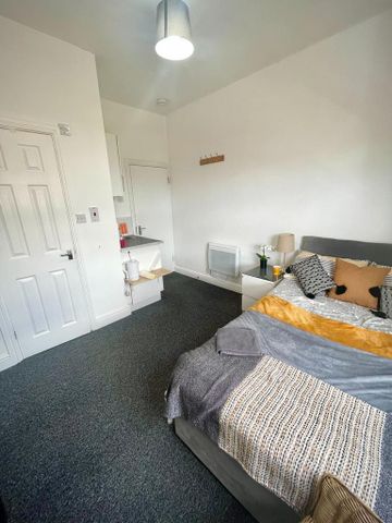 Studio to rent - Photo 4