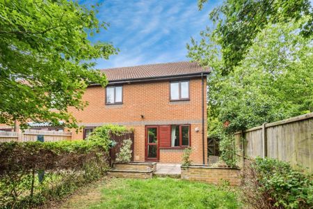 Eldridge Close - Photo 3