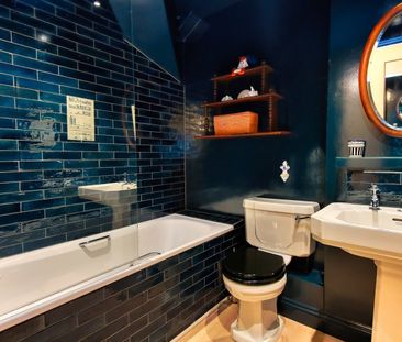 2 Bed Penthouse, Belsize Grove, NW3 - Photo 5