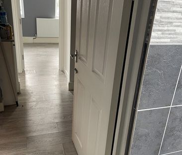 1 Bed Flat, Woodford Road, E7 - Photo 5