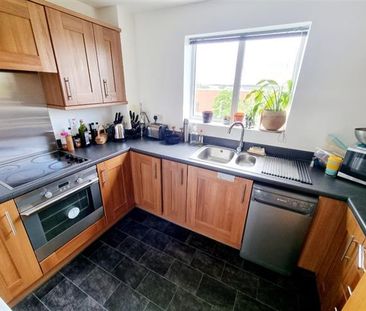 2 bedroom flat to rent - Photo 6