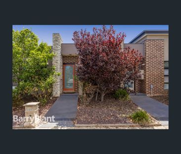 12 Kingsbridge Boulevard, Williams Landing, Vic 3027 - Photo 1