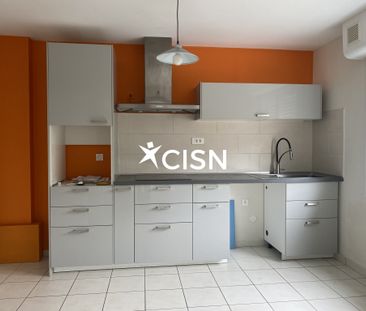 Location Appartement 7 pièces 122m² ST NAZAIRE 44600 - Photo 2
