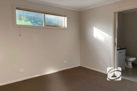 EXCELLENT TWO BEDROOM UNIT IN PRIME LOCATION - Photo 2