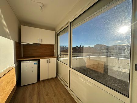 Location Appartement 1 pièce 13m² CLERMONT FERRAND 63000 - Photo 4