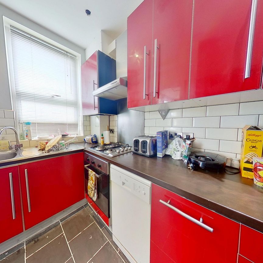 Graham Street, Burley - Photo 1