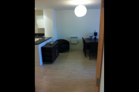 2 Bed Flat, Leamore Court, E2 - Photo 3