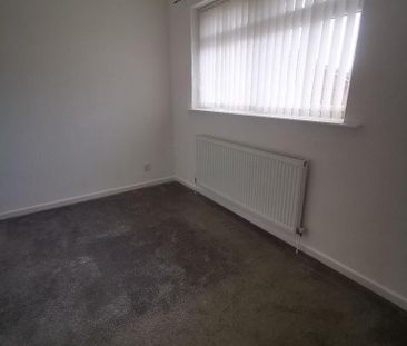 2 bedroom semi-detached house to rent - Photo 5