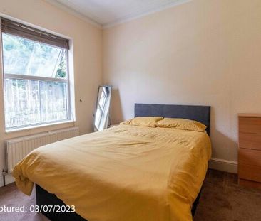 41 Scarborough Terrace - Photo 1