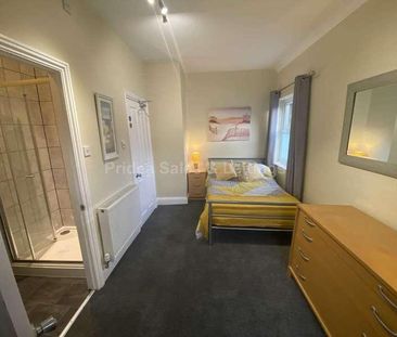 Ensuite Double Room, South, LN5 - Photo 5