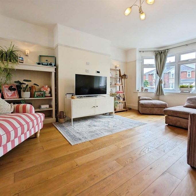 3 bedroom semi-detached house to rent - Photo 1