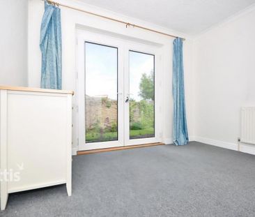 3 bedroom detached bungalow to rent - Photo 1