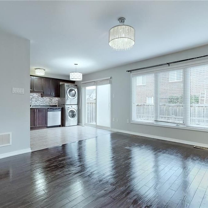 For Lease - 1005 Farmstead Drive Unit# Main & Upper, Milton, Ontario - Photo 1