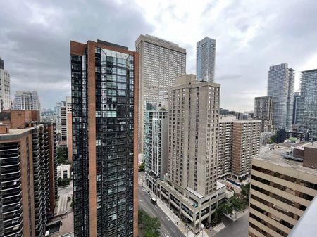 U CONDO: Bay Street & Charles Street West (1080 Bay St) AD#002208 - Photo 3