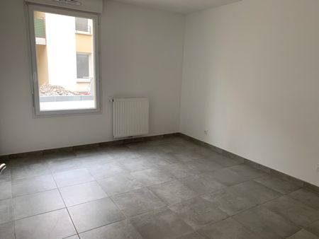 APPARTEMENT T2 45M - Photo 5