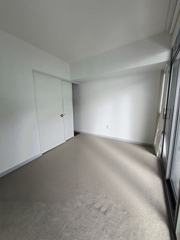 For Lease - 33 Charles Street Unit# 2401, Toronto, Ontario - Photo 3