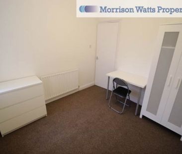 6 Bed - Langdale Terrace, Headingley, Leeds - Photo 4