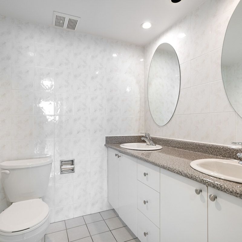The 2250 Guy Apartments - Bachelor - Photo 1