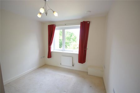 Dalmeny Way, Epsom, Surrey, KT18 7DD - Photo 3