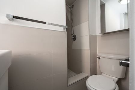 160 Huron Street - Photo 2