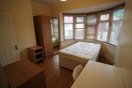 5 bedroom house to rent - Photo 2