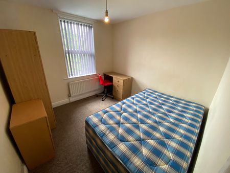 5 Bed Terraced House, Cawdor Road, M14 - Photo 3