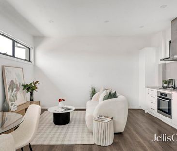 Two Bedroom Townhouse in Brunswick West - Photo 3