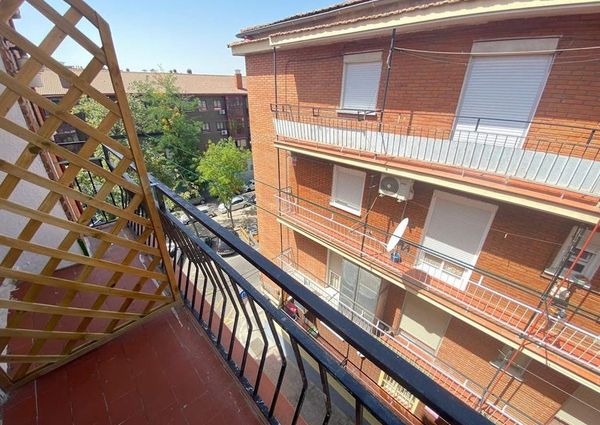 Calle Francisco Ordóñez, Madrid, Community of Madrid 28021