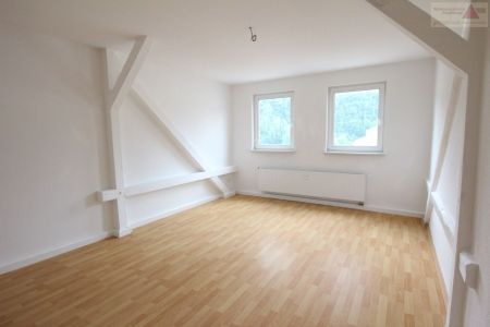 Schöne 3-Raum-Dachgeschosswohnung zentrumsnahe von Aue - Foto 5