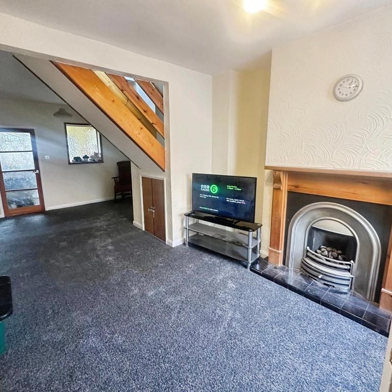 2 bedroom house to rent - Photo 1