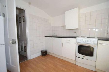 Parkhurst Road, New Southgate, N11 - Photo 4