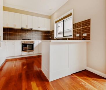 3 Bed, 1 Bath - Photo 5