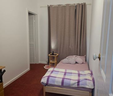 5-bedroom shared house, Glenview Av - Photo 5