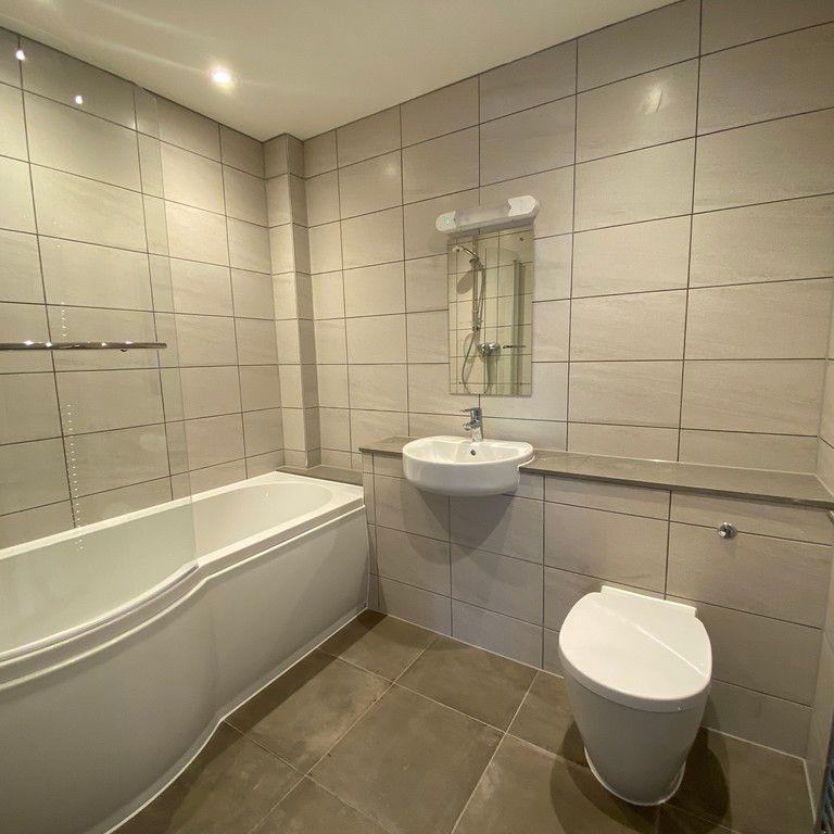 Hudson Close, Cambridge - Photo 1