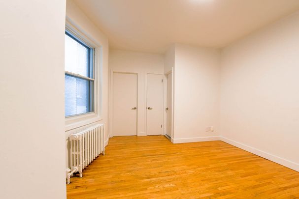 3495 Avenue Van Horne, Montréal, QC - Photo 1