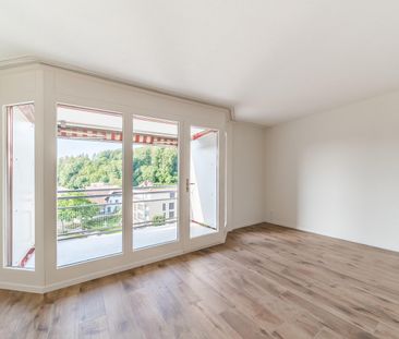 Luxuriöse 4.5-Zimmer-Wohnung für Familien in Toplage mit Ausblick, ... - Photo 3