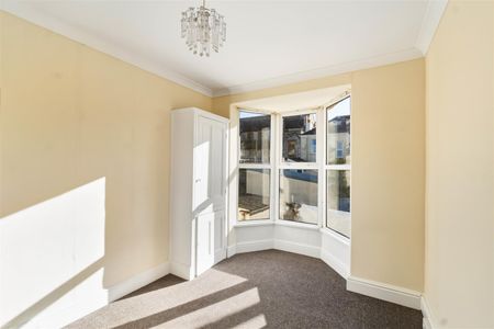 Rosslyn Park Road, Plymouth - Photo 4