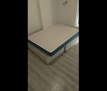 Studio Flat, St. Julians Farm Road, SE27 - Photo 3