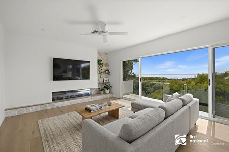 BRAND NEW STUNNING HOME WITH BREATHTAKING VIEWS OF MORETON BAY AND STRADBROKE ISLAND - Photo 2