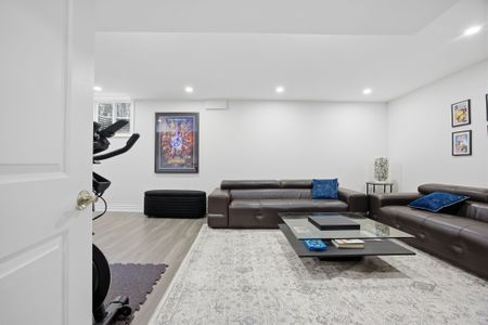 For Lease - 3254 Sir Johns Homestead, Mississauga, Ontario - Photo 2