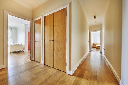 Available part-furnished from 05/12/2025 - Photo 5