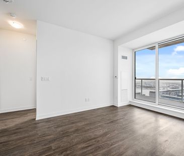 For Lease - 2 David Eyer Road Unit# 1221, Richmond Hill, Ontario - Photo 2