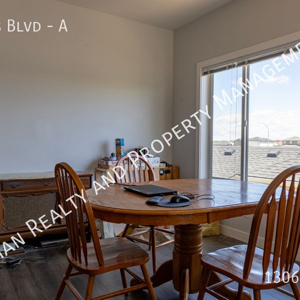 3 Bed 2 Bath Upper level townhouse in Pilot Butte - Photo 1