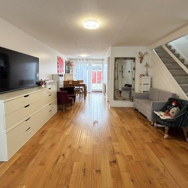 3 bedroom terraced house to rent - Photo 1