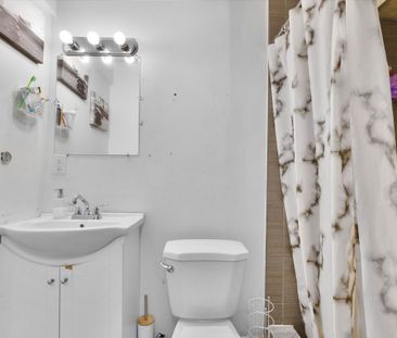 For Lease - 21 Chalkfarm Crescent, Brampton, Ontario - Photo 2